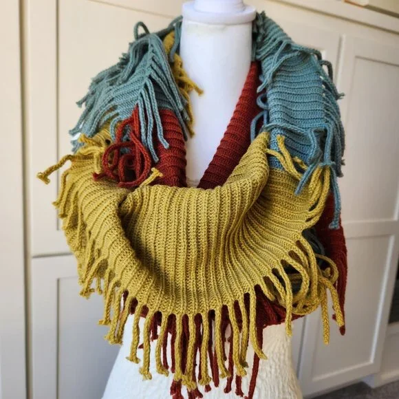 Color Block Knit Circle Scarf Fringe Red Yellow Blue Winter Fall Boho Cozycore - Picture 2 of 7